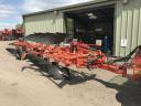Марка: Kuhn Manager SFP 7EH (6+1) ,Цена: 13 000 € без ДДС ,Състояние: Вагонен плуг Kuhn Manager SFP 7EH (6+1) със спецификации:
<br />
<br />• 7 (6+1) корпусен, обръщателен, вагонен плуг;
<br />• Хидравлична защита;
<br />• Хидравлична настройка на първото тяло;
<br />• Тела тип H4;
<br />• Много добро състояние.
<br />