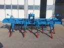 Марка: DRAGON 9,Цена: 13 300€,Състояние: Продълбочител Dragon 9
<br />
<br />Dragon 9 е ефективен и високопроизводителен продълбочител, изискващ минимална поддръжка и малка необходима мощност на трактора. Машината отговаря на всички изисквания за безопасност и качествено обработване не почвата.
<br />
<br />• Работна ширина - 4,5м
<br />• Работни органи - 9 броя
<br />• Размер на рамата - 150x150мм
<br />• Разстояние от гредата до върха на шилото - 900мм
<br />• Температурно обработени крака с дебелина 30мм
<br />• Хидравлично регулируеми валяци с диаметър 170мм
<br />• Болтова защита
<br />• Необходима мощност за агрегатиране - 300к.с.
<br />• Тегло - 2900кг
<br />