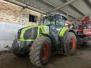 Марка: Claas Axion 940,Цена: 110 000 € Без ДДС,Състояние: Claas Axion 940 с характеристики:
<br />2018г
<br />Мощност на двигателя - 390 кс
<br />Задни гуми 710/75 R42
<br />Предни гуми 600/70 R34
<br />Транспортна дължина 5.744 м
<br />Транспортна височина 2.427 м
<br />Скорост на пътуване 50 км/ч
<br />Тип трансмисия stfl.
<br />Тегло 13,7 т
<br />Двигател произв. FPT
<br />Тип двигател Курсор 9
<br />Брой цилиндри 6
<br />Предна навесна система кат. 3
<br />Силотводен вал
<br />